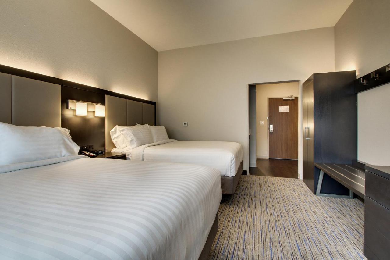 Holiday Inn Express & Suites Charleston Ne Mt Pleasant Us17 By Ihg Маунт-Плезант Экстерьер фото