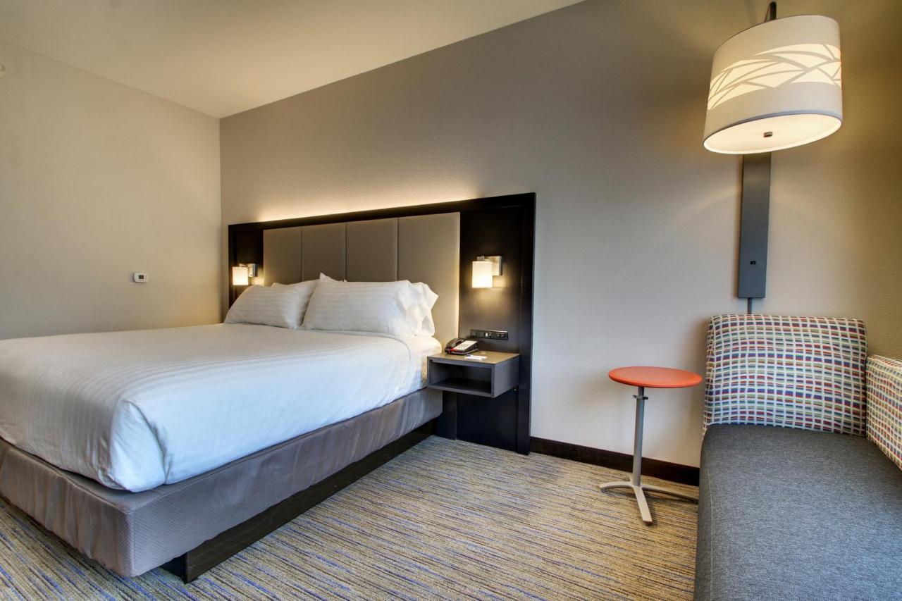 Holiday Inn Express & Suites Charleston Ne Mt Pleasant Us17 By Ihg Маунт-Плезант Экстерьер фото