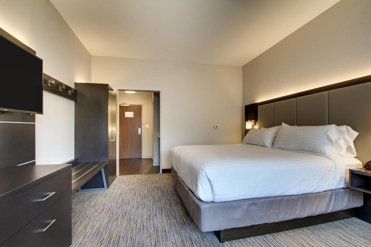 Holiday Inn Express & Suites Charleston Ne Mt Pleasant Us17 By Ihg Маунт-Плезант Экстерьер фото
