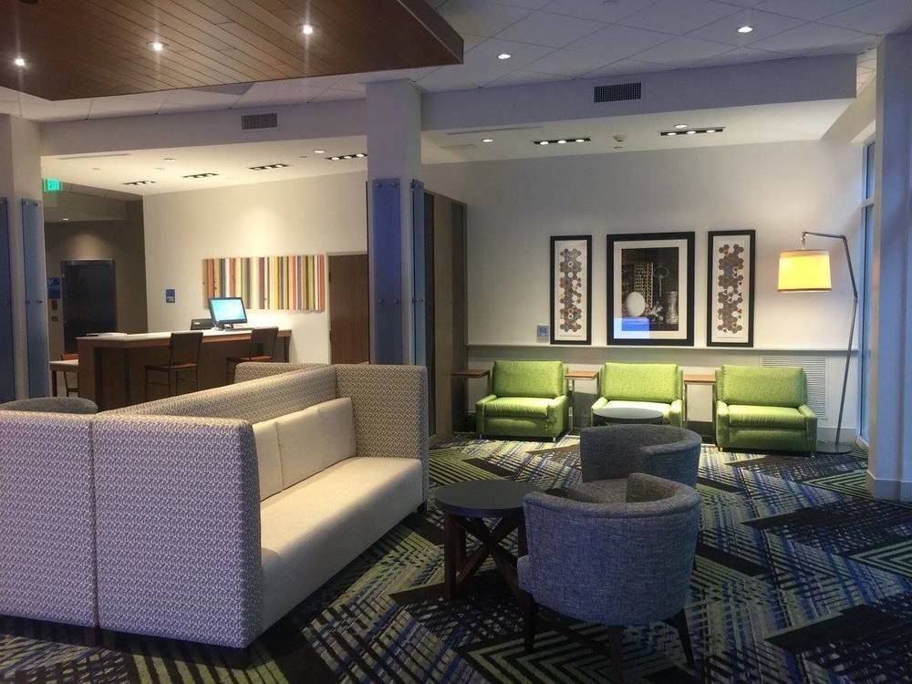 Holiday Inn Express & Suites Charleston Ne Mt Pleasant Us17 By Ihg Маунт-Плезант Экстерьер фото